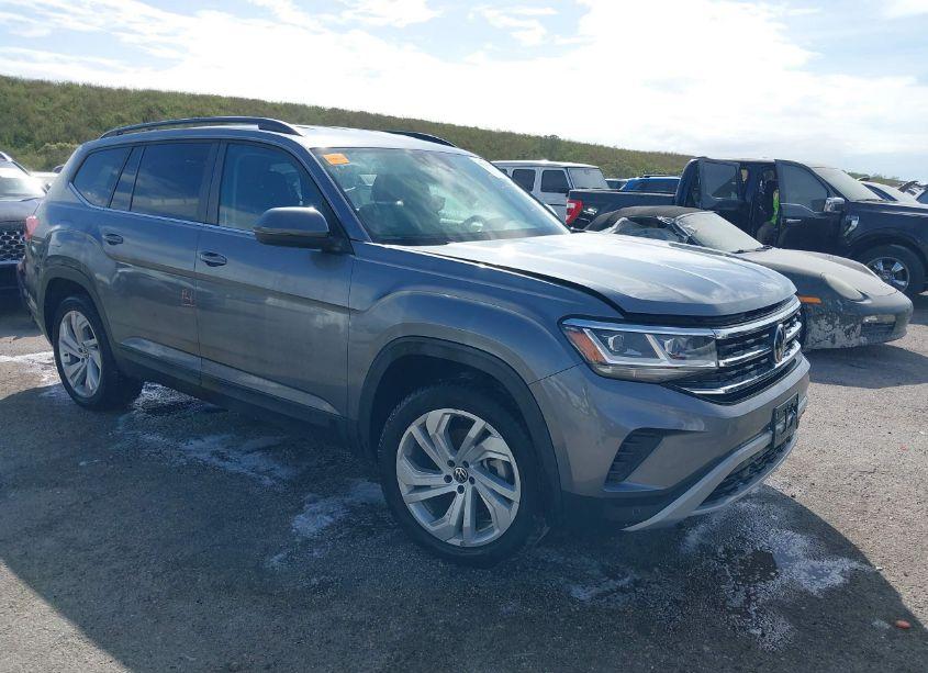 2022 Volkswagen Atlas 3.6L V6 SE W/TECHNOLOGY (VIN 1V2HR2CA2NC556565) main photo