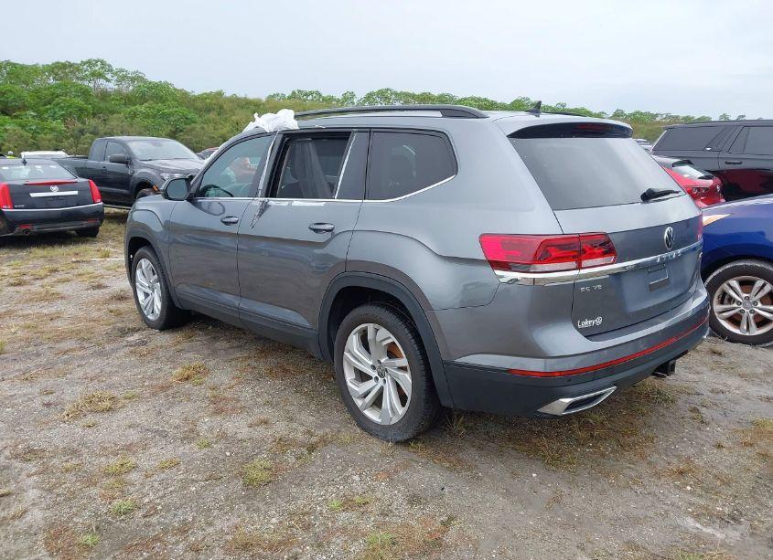 Photo 3 of 2022 Volkswagen Atlas 3.6L V6 SE W/TECHNOLOGY (VIN 1V2HR2CA2NC556565)