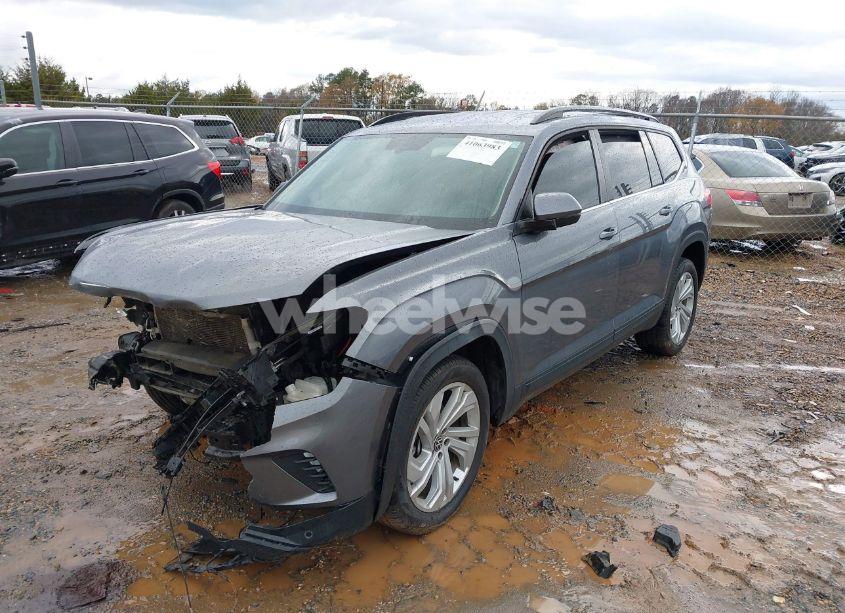 Photo 2 of 2022 Volkswagen Atlas 3.6L V6 SE W/TECHNOLOGY (VIN 1V2HR2CA3NC514132)