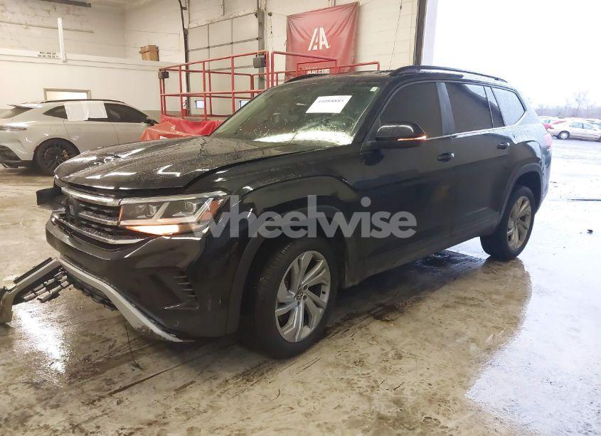 Photo 2 of 2022 Volkswagen Atlas 3.6L V6 SE W/TECHNOLOGY (VIN 1V2HR2CA3NC545414)