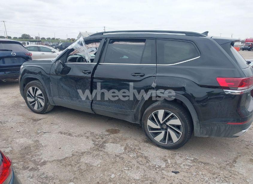 Photo 13 of 2024 Volkswagen Atlas 2.0T SE W/TECHNOLOGY (VIN 1V2HR2CA4RC523735)