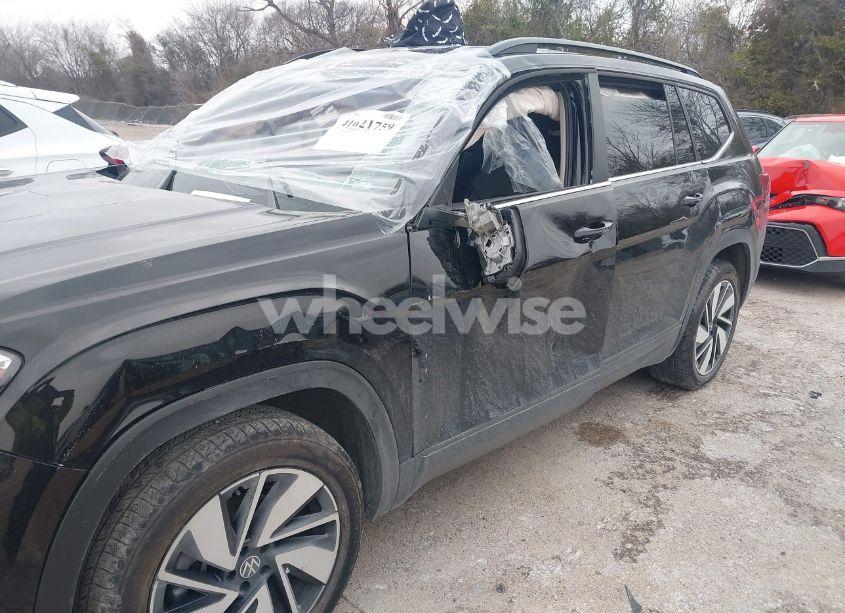 Photo 16 of 2024 Volkswagen Atlas 2.0T SE W/TECHNOLOGY (VIN 1V2HR2CA4RC523735)