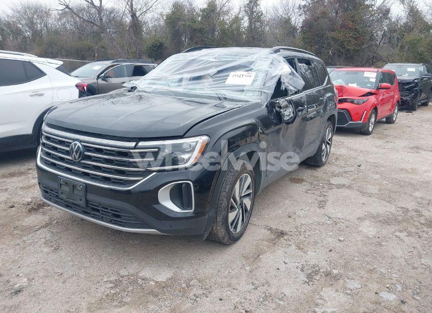 Photo 2 of 2024 Volkswagen Atlas 2.0T SE W/TECHNOLOGY (VIN 1V2HR2CA4RC523735)