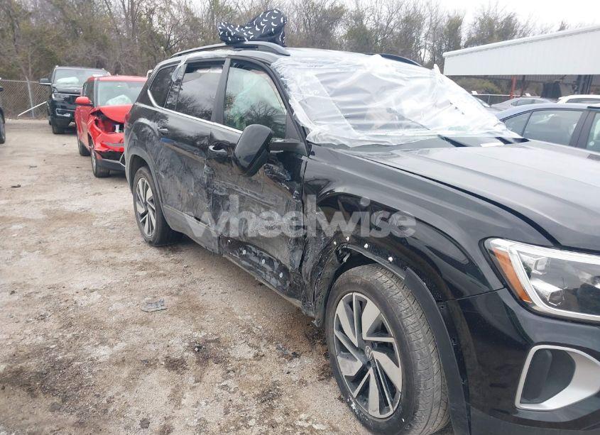 Photo 6 of 2024 Volkswagen Atlas 2.0T SE W/TECHNOLOGY (VIN 1V2HR2CA4RC523735)