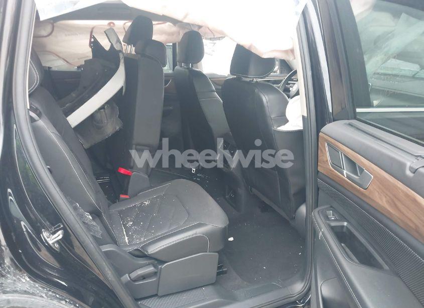 Photo 8 of 2024 Volkswagen Atlas 2.0T SE W/TECHNOLOGY (VIN 1V2HR2CA4RC523735)