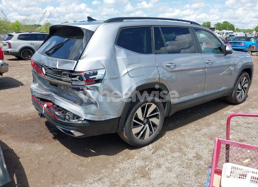 Photo 4 of 2024 Volkswagen Atlas 2.0T SE W/TECHNOLOGY (VIN 1V2HR2CA4RC577309)