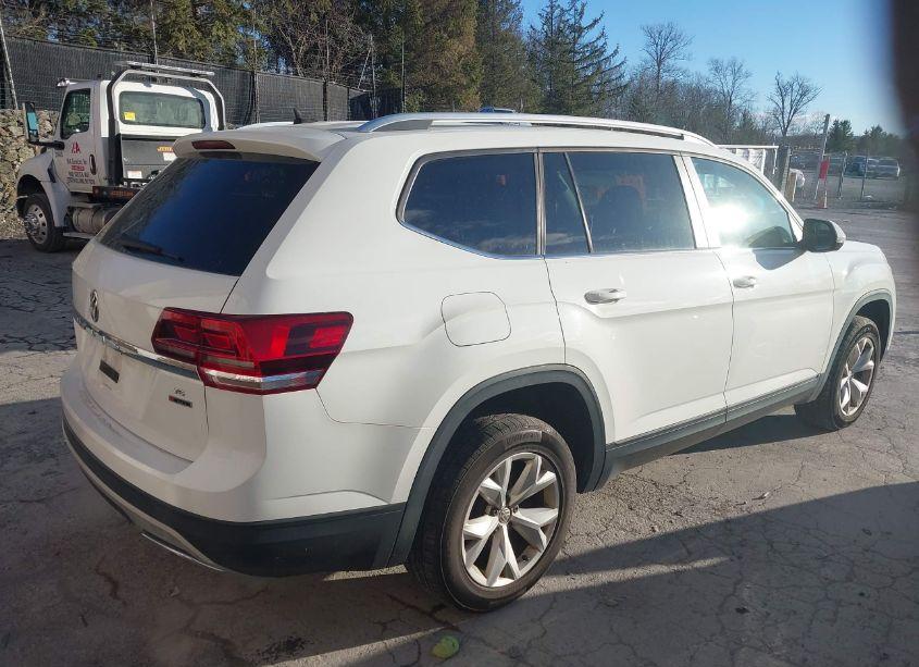 Photo 4 of 2018 Volkswagen Atlas 3.6L V6 LAUNCH EDITION (VIN 1V2HR2CA6JC500736)