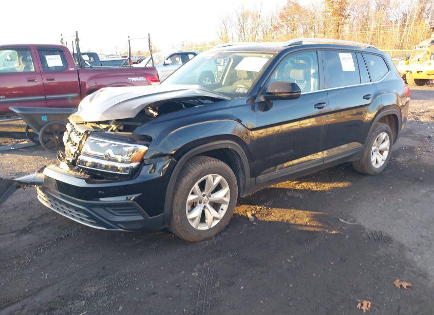 Photo 2 of 2018 Volkswagen Atlas 3.6L V6 LAUNCH EDITION (VIN 1V2HR2CA6JC501904)