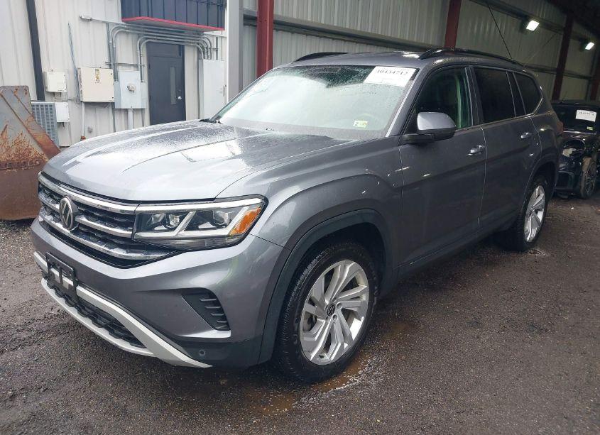 Photo 2 of 2021 Volkswagen Atlas 3.6L V6 SE W/TECHNOLOGY (VIN 1V2HR2CA6MC551481)