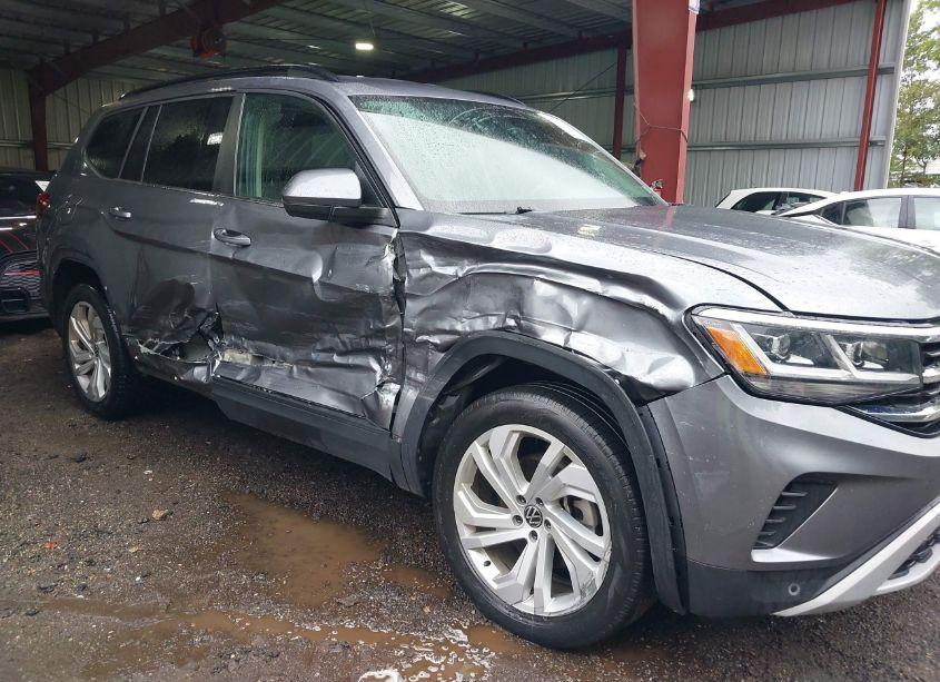 Photo 6 of 2021 Volkswagen Atlas 3.6L V6 SE W/TECHNOLOGY (VIN 1V2HR2CA6MC551481)