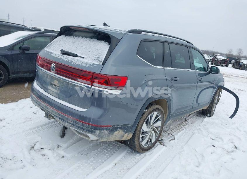 Photo 4 of 2024 Volkswagen Atlas 2.0T SE W/TECHNOLOGY (VIN 1V2HR2CA7RC558446)