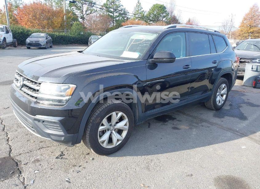 Photo 2 of 2018 Volkswagen Atlas 3.6L V6 LAUNCH EDITION (VIN 1V2HR2CA8JC500429)