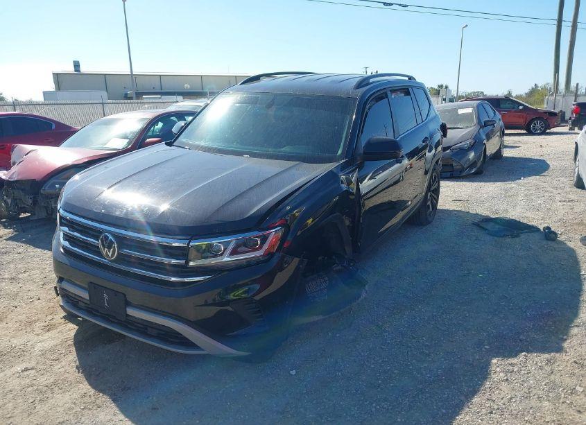 Photo 2 of 2021 Volkswagen Atlas 3.6L V6 SE W/TECHNOLOGY (VIN 1V2HR2CA8MC581078)