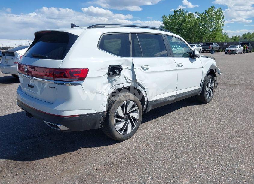 Photo 4 of 2024 Volkswagen Atlas 2.0T SE W/TECHNOLOGY (VIN 1V2HR2CA8RC580455)