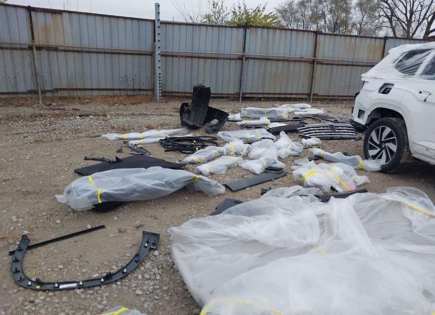 Photo 19 of 2024 Volkswagen Atlas 2.0T SE W/TECHNOLOGY (VIN 1V2HR2CA8RC587941)