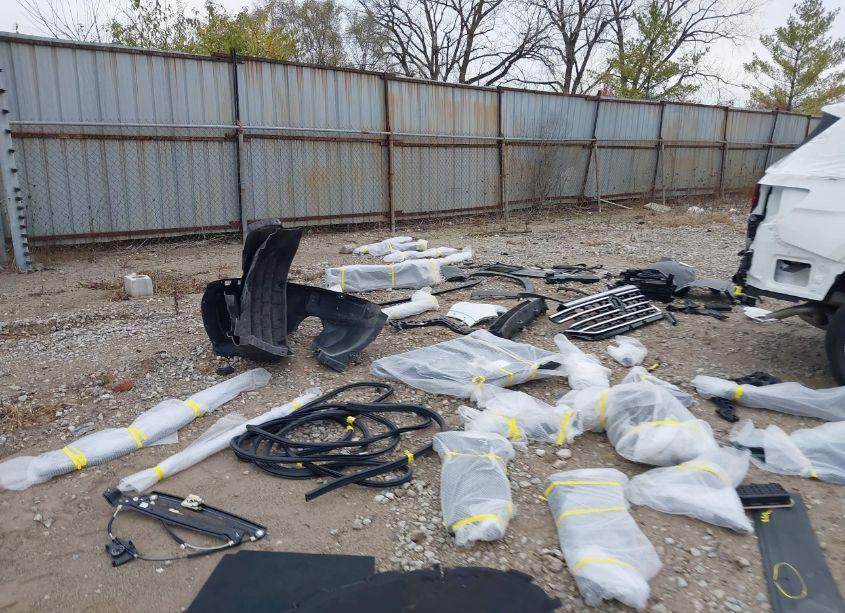 Photo 20 of 2024 Volkswagen Atlas 2.0T SE W/TECHNOLOGY (VIN 1V2HR2CA8RC587941)