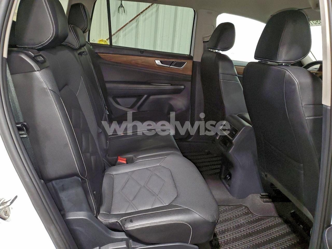 Photo 11 of 2025 VOLKSWAGEN ATLAS SE (VIN 1V2HR2CA8SC531150)
