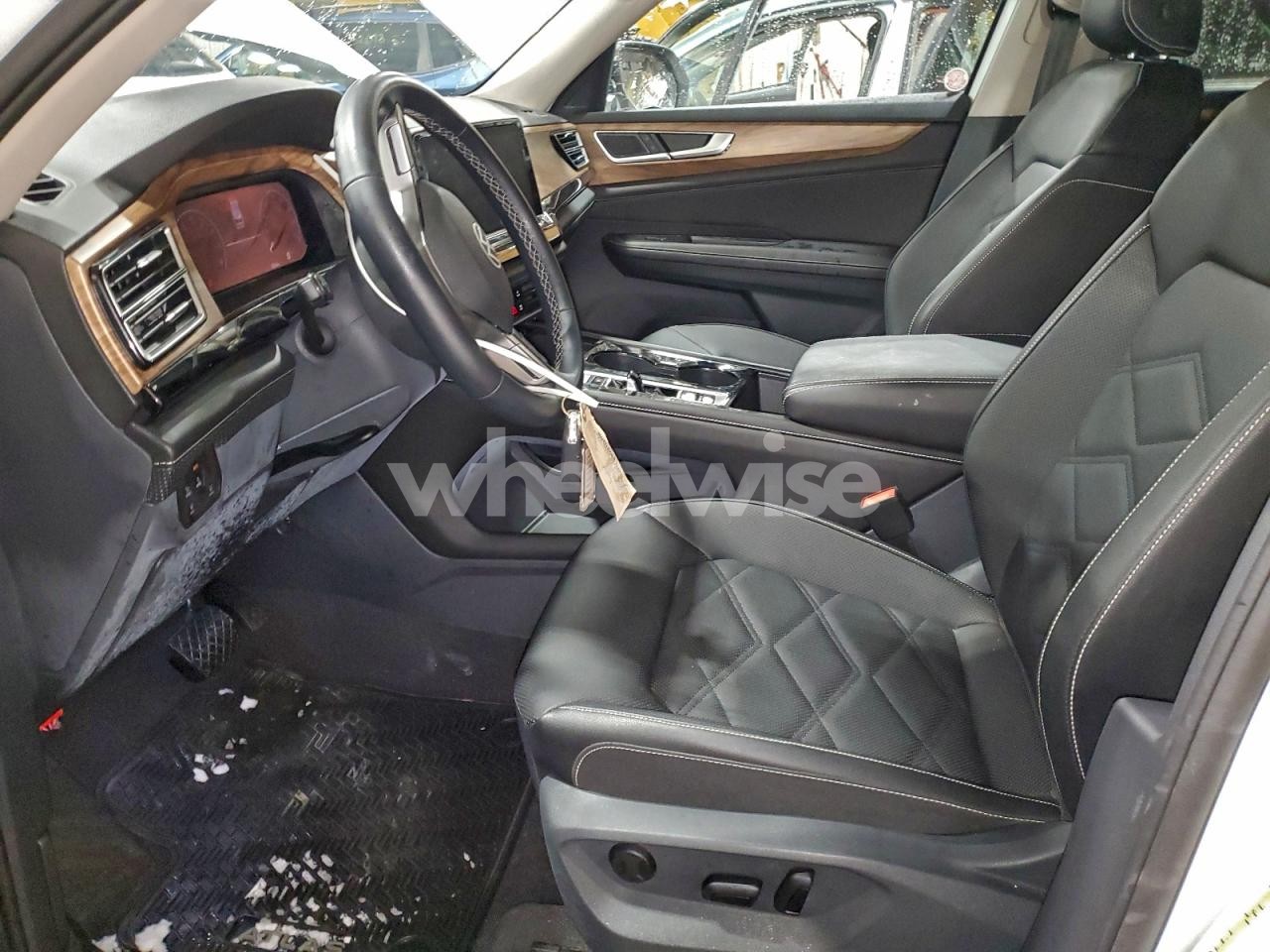 Photo 7 of 2025 VOLKSWAGEN ATLAS SE (VIN 1V2HR2CA8SC531150)