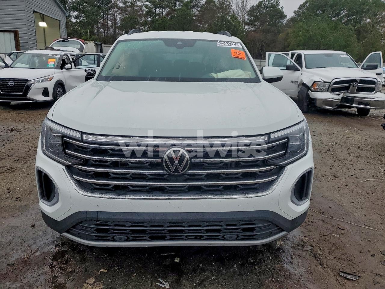 Photo 5 of 2025 VOLKSWAGEN ATLAS SE (VIN 1V2HR2CA8SC533741)