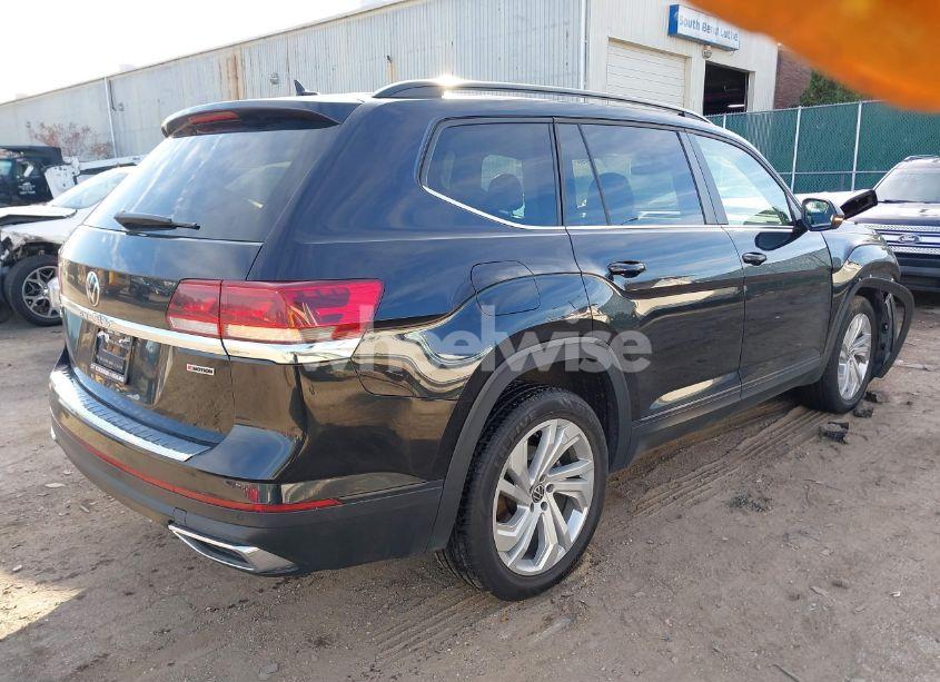 Photo 4 of 2021 Volkswagen Atlas 3.6L V6 SE W/TECHNOLOGY (VIN 1V2HR2CA9MC573524)