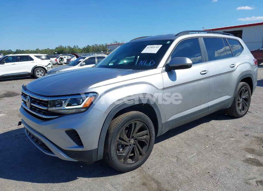 Photo 2 of 2022 Volkswagen Atlas 3.6L V6 SE W/TECHNOLOGY (VIN 1V2HR2CA9NC518394)