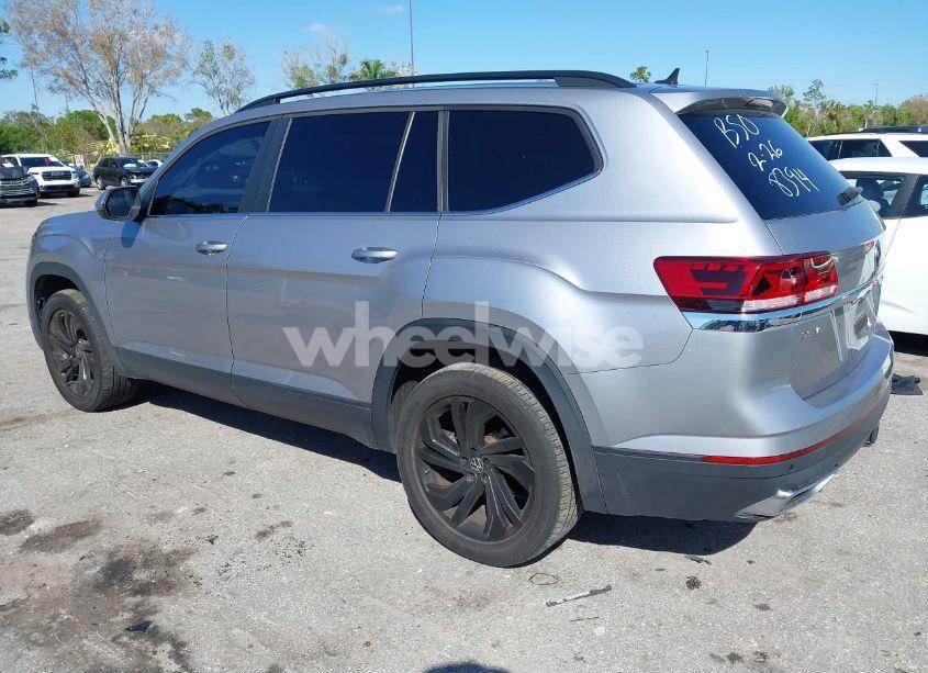 Photo 3 of 2022 Volkswagen Atlas 3.6L V6 SE W/TECHNOLOGY (VIN 1V2HR2CA9NC518394)