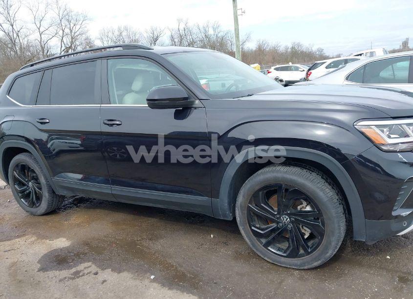 Photo 13 of 2022 Volkswagen Atlas 3.6L V6 SE W/TECHNOLOGY (VIN 1V2HR2CA9NC548835)