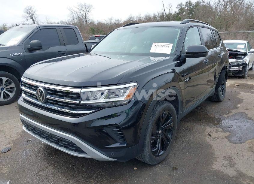 Photo 2 of 2022 Volkswagen Atlas 3.6L V6 SE W/TECHNOLOGY (VIN 1V2HR2CA9NC548835)