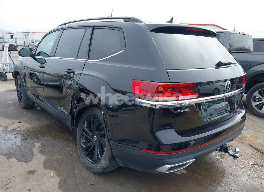 Photo 3 of 2022 Volkswagen Atlas 3.6L V6 SE W/TECHNOLOGY (VIN 1V2HR2CA9NC548835)