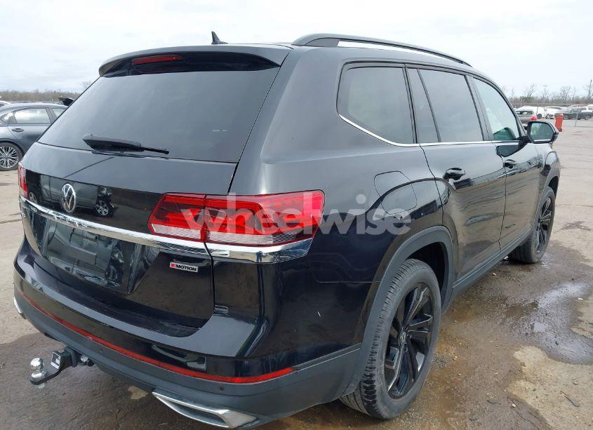 Photo 4 of 2022 Volkswagen Atlas 3.6L V6 SE W/TECHNOLOGY (VIN 1V2HR2CA9NC548835)