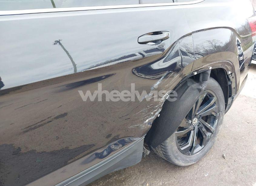 Photo 6 of 2022 Volkswagen Atlas 3.6L V6 SE W/TECHNOLOGY (VIN 1V2HR2CA9NC548835)