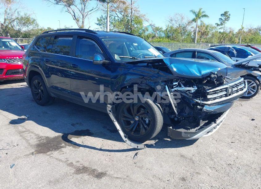 2022 Volkswagen Atlas 3.6L V6 SE W/TECHNOLOGY (VIN 1V2HR2CA9NC554408) main photo