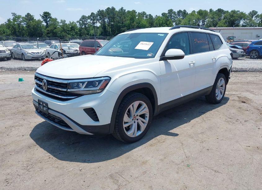 Photo 2 of 2021 Volkswagen Atlas 3.6L V6 SE W/TECHNOLOGY (VIN 1V2HR2CAXMC549183)