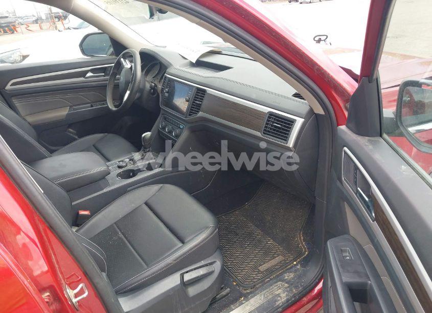 Photo 5 of 2021 Volkswagen Atlas 3.6L V6 SE W/TECHNOLOGY (VIN 1V2HR2CAXMC574861)