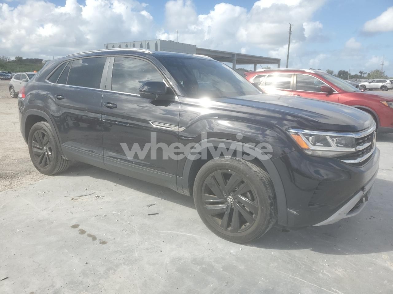 Photo 4 of 2023 VOLKSWAGEN ATLAS CROSS SPORT SE (VIN 1V2JC2CA9PC220689)