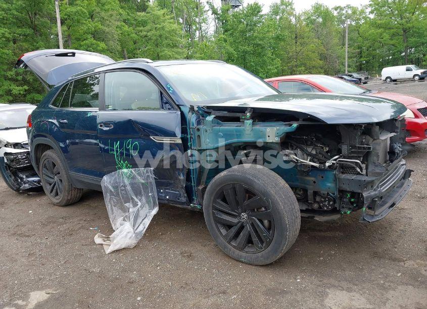 2022 Volkswagen Atlas CROSS SPORT 3.6L V6 SE W/TECHNOLOGY (VIN 1V2JE2CA4NC205458) main photo