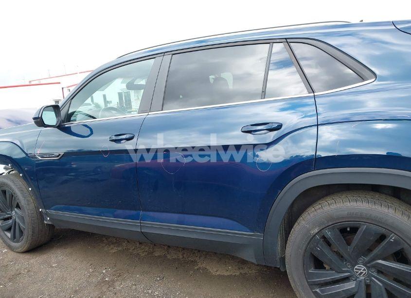 Photo 14 of 2022 Volkswagen Atlas CROSS SPORT 3.6L V6 SE W/TECHNOLOGY (VIN 1V2JE2CA4NC205458)