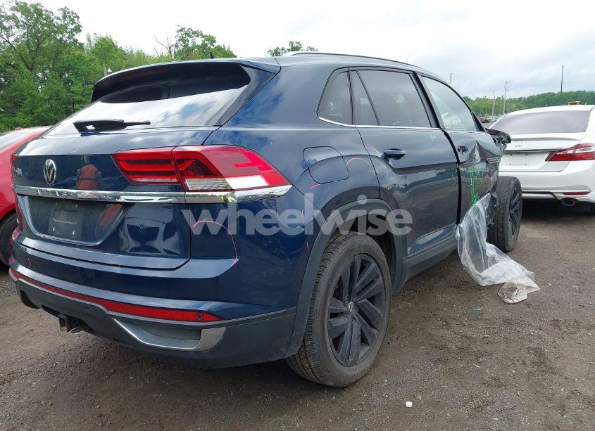 Photo 4 of 2022 Volkswagen Atlas CROSS SPORT 3.6L V6 SE W/TECHNOLOGY (VIN 1V2JE2CA4NC205458)