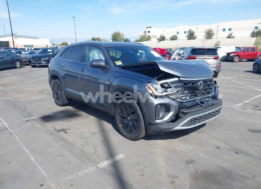 2025 Volkswagen Atlas CROSS SPORT 2.0T SE W/TECHNOLOGY (VIN 1V2JE2CA4SC207027) main photo