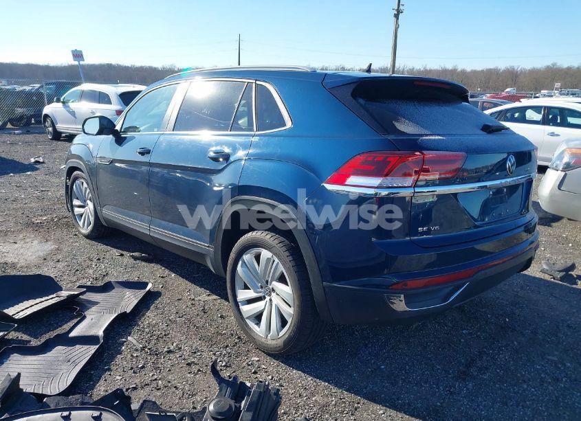 Photo 3 of 2021 Volkswagen Atlas CROSS SPORT 3.6L V6 SE W/TECHNOLOGY (VIN 1V2JE2CA5MC206701)