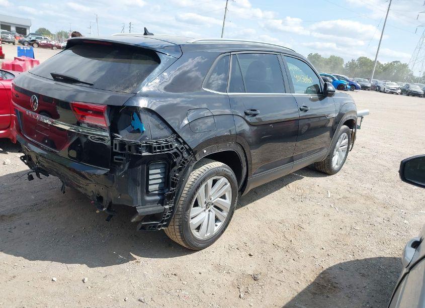 Photo 4 of 2022 Volkswagen Atlas CROSS SPORT 3.6L V6 SE W/TECHNOLOGY (VIN 1V2JE2CA7NC229589)