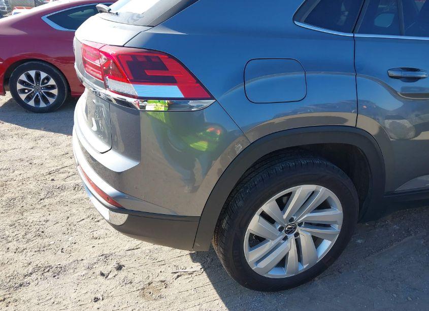 Photo 4 of 2023 Volkswagen Atlas CROSS SPORT 3.6L V6 SE W/TECHNOLOGY (VIN 1V2JE2CA8PC226431)