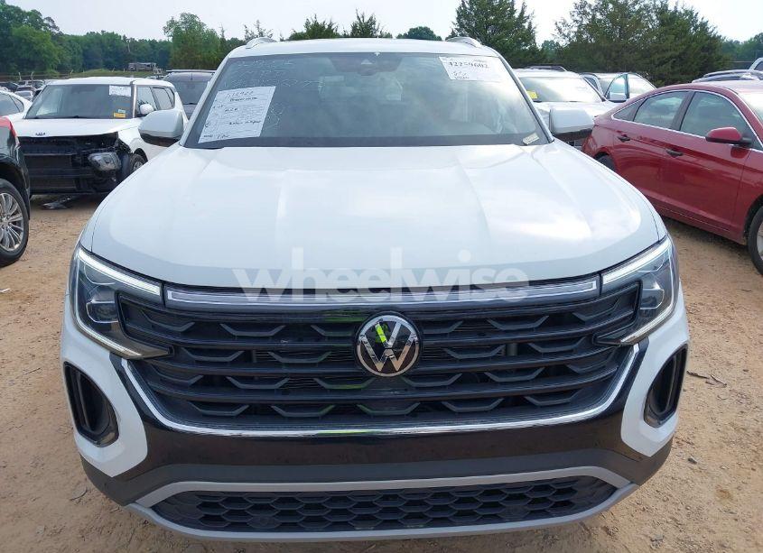 Photo 12 of 2024 Volkswagen Atlas CROSS SPORT 2.0T SE W/TECHNOLOGY (VIN 1V2JE2CA8RC212273)