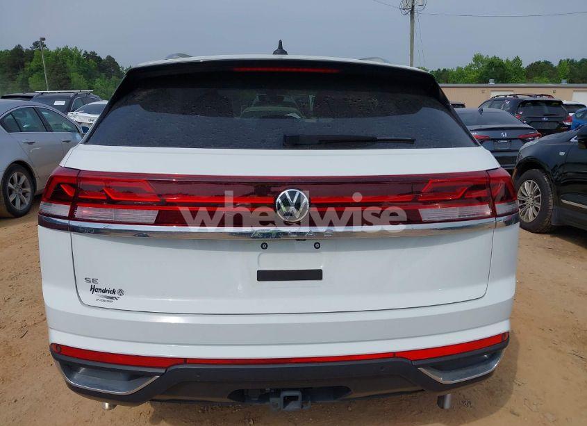 Photo 16 of 2024 Volkswagen Atlas CROSS SPORT 2.0T SE W/TECHNOLOGY (VIN 1V2JE2CA8RC212273)