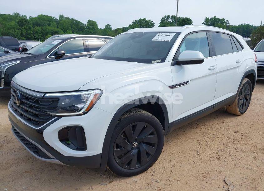 Photo 2 of 2024 Volkswagen Atlas CROSS SPORT 2.0T SE W/TECHNOLOGY (VIN 1V2JE2CA8RC212273)