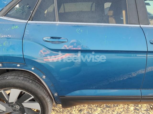 2024 VOLKSWAGEN ATLAS CROSS SPORT SE (VIN 1V2JE2CA8RC248237) main photo