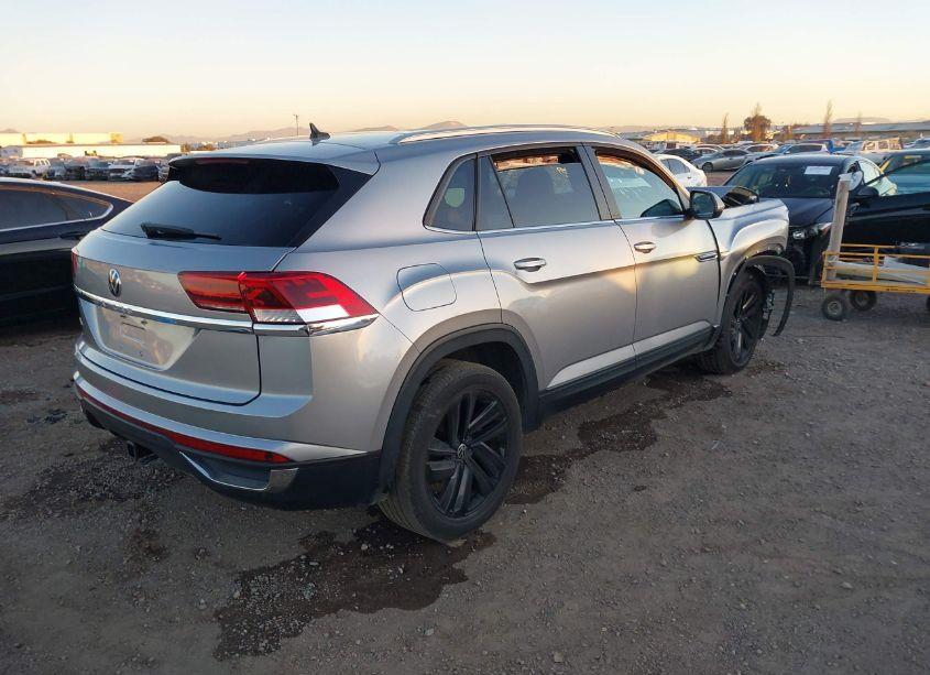 Photo 4 of 2022 Volkswagen Atlas CROSS SPORT 3.6L V6 SE W/TECHNOLOGY (VIN 1V2JE2CA9NC201759)