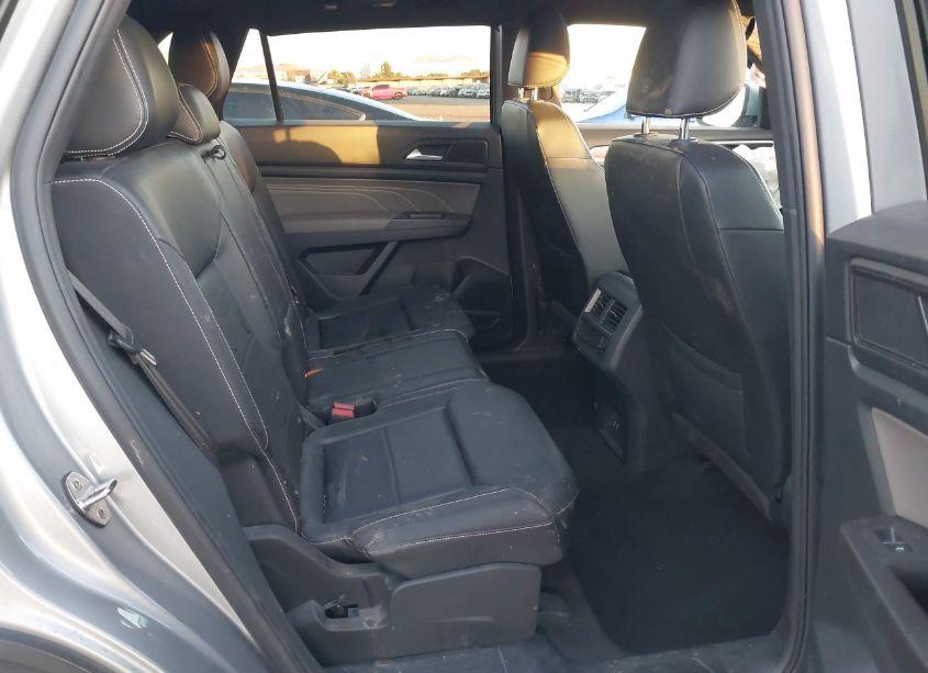 Photo 8 of 2022 Volkswagen Atlas CROSS SPORT 3.6L V6 SE W/TECHNOLOGY (VIN 1V2JE2CA9NC201759)