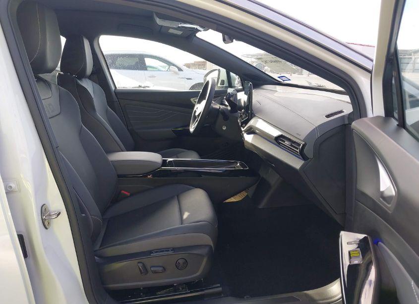 Photo 5 of 2023 Volkswagen Id.4 AWD PRO S PLUS (VIN 1V2JNPE85PC050946)