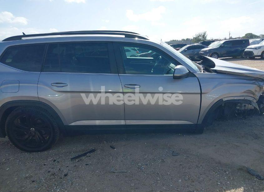 Photo 13 of 2022 Volkswagen Atlas 2.0T SE W/TECHNOLOGY (VIN 1V2JP2CA4NC514163)